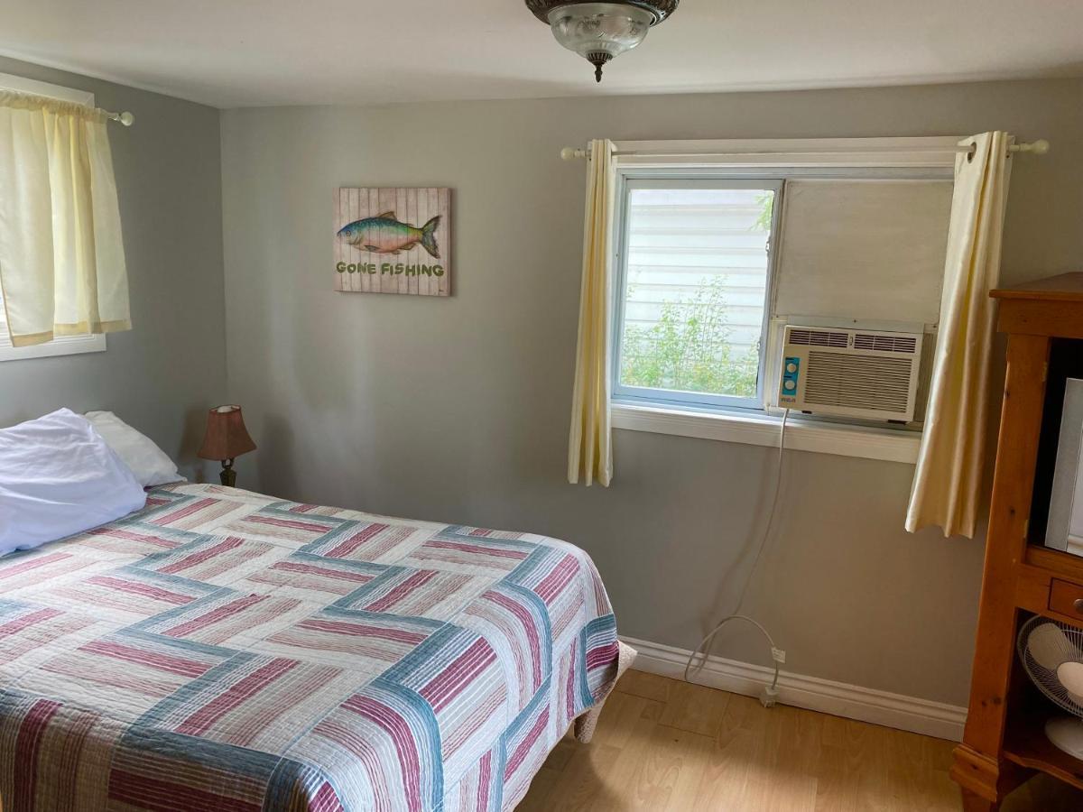 Merland Park Cottages And Motel Picton Bagian luar foto