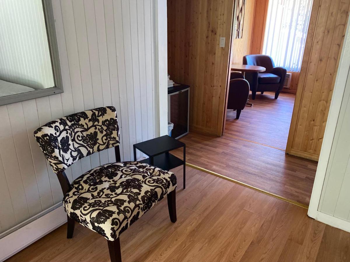 Merland Park Cottages And Motel Picton Bagian luar foto