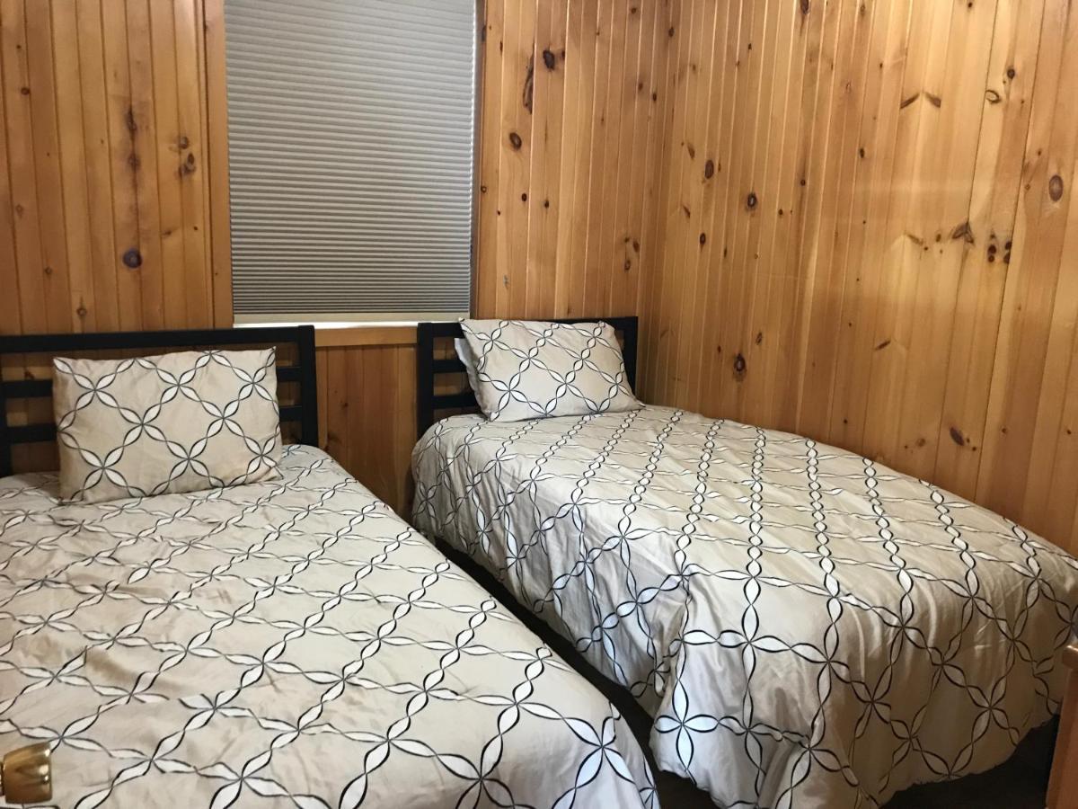 Merland Park Cottages And Motel Picton Bagian luar foto