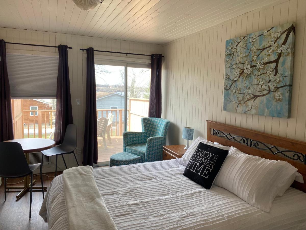 Merland Park Cottages And Motel Picton Bagian luar foto