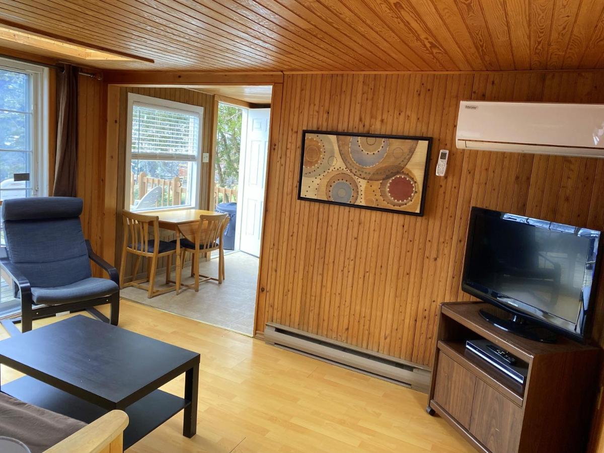 Merland Park Cottages And Motel Picton Bagian luar foto
