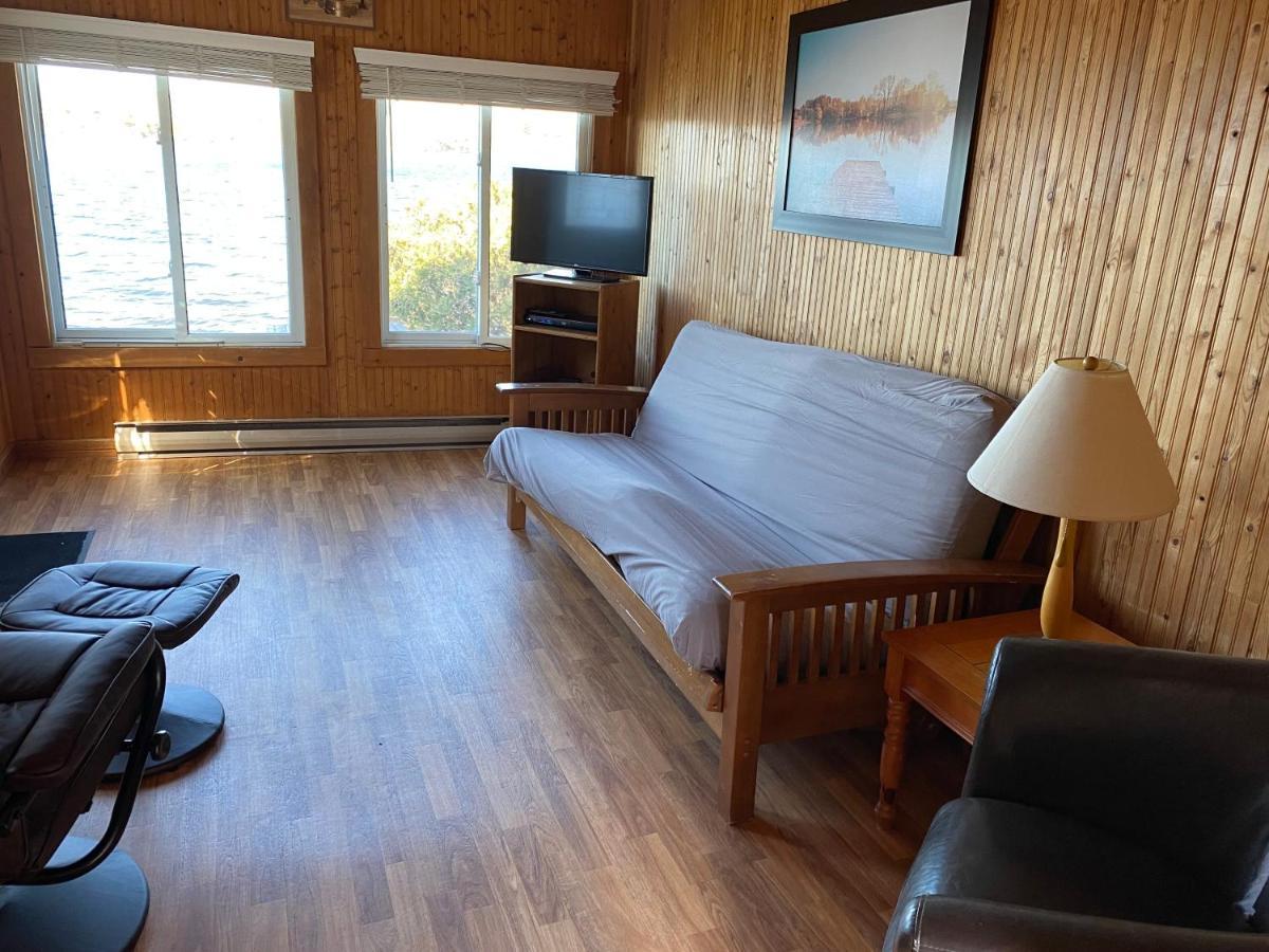 Merland Park Cottages And Motel Picton Bagian luar foto