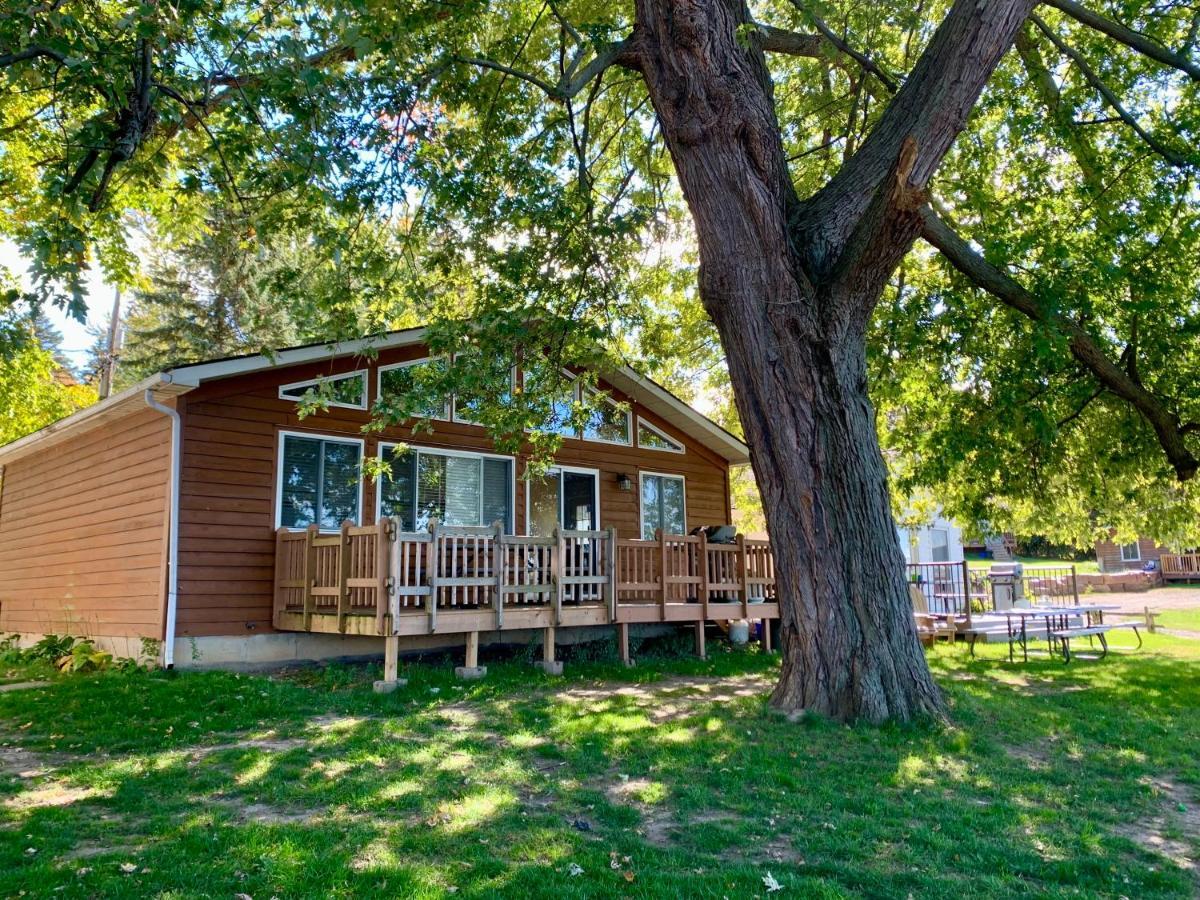 Merland Park Cottages And Motel Picton Bagian luar foto